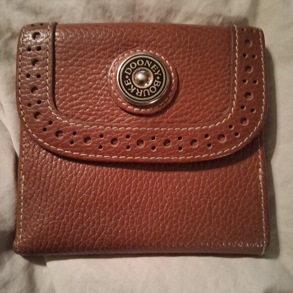 Dooney & Bourke brown leather wallet - Picture 1 of 9